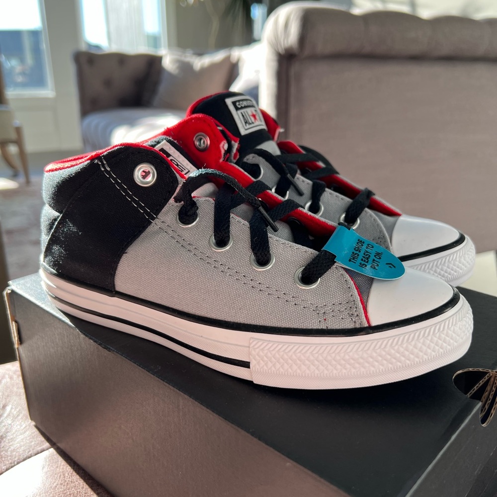 New In Box - Youth Converse Mid